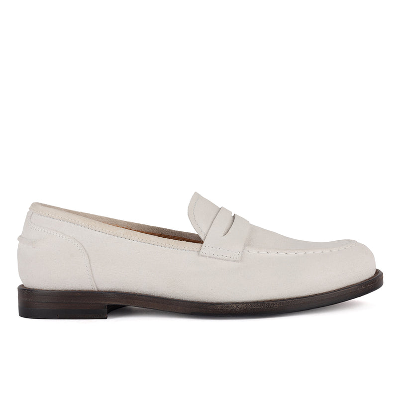 BRENDA 56040<br>White College loafer
